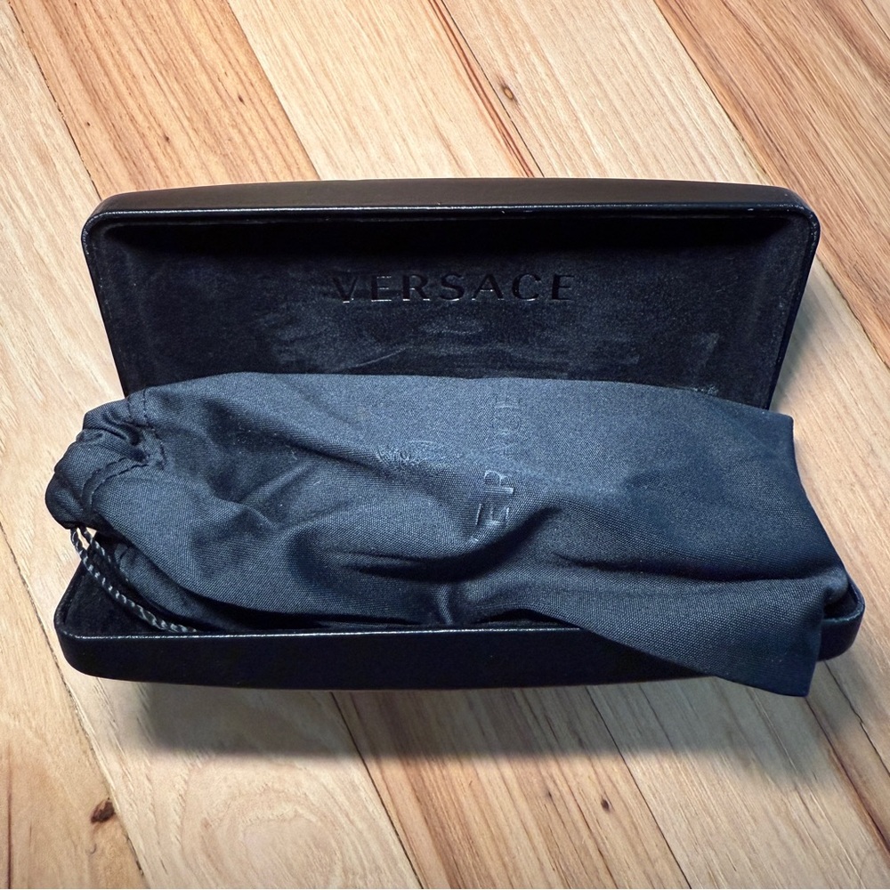 VERSACE Cat Eye VE4376B Sunglasses with Box and Case - Picture 12 of 12